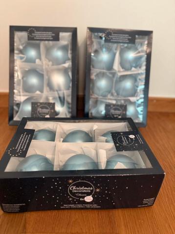 Aquablauwe kerstballen - echt glas beschikbaar voor biedingen