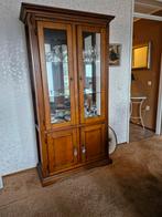 Mooie houten vitrinekast met glazen deuren, Ophalen, Met deur(en), Eikenhout, Klassiek