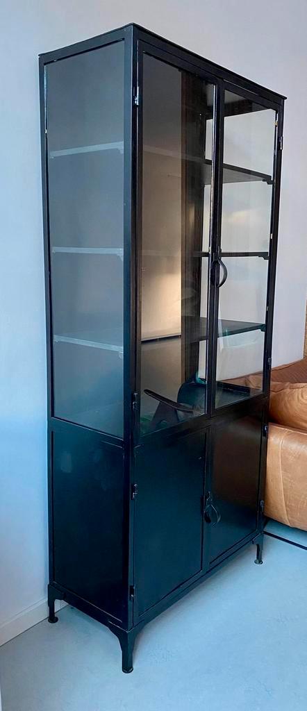 Apothekerskast zwart staal vintage/industrieel look 2-deurs, Huis en Inrichting, Kasten | Vitrinekasten, Gebruikt, 50 tot 100 cm