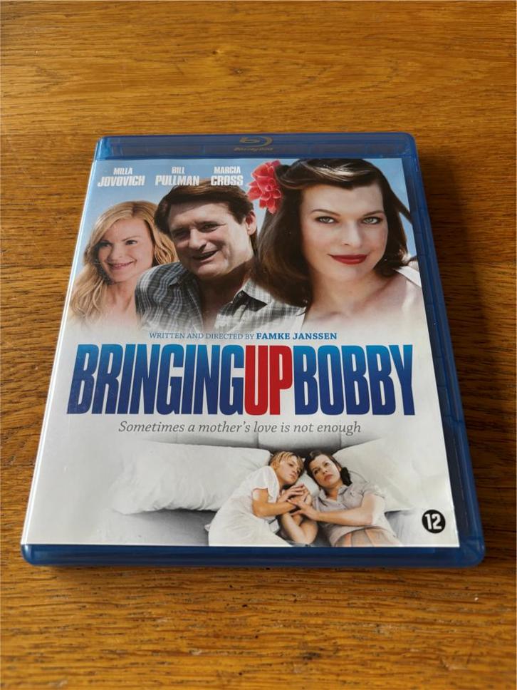 Blu-ray Bringing Up Bobby - NL-Uitgave, Cd's en Dvd's, Blu-ray, Gebruikt, Drama, Ophalen of Verzenden