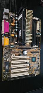 Soyo M6VCA, Computers en Software, Ophalen of Verzenden