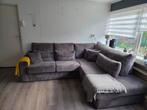 Mooie grijze rib hoekbank, Huis en Inrichting, Banken | Bankstellen, Ophalen, 250 tot 300 cm, Gebruikt, Hoekbank