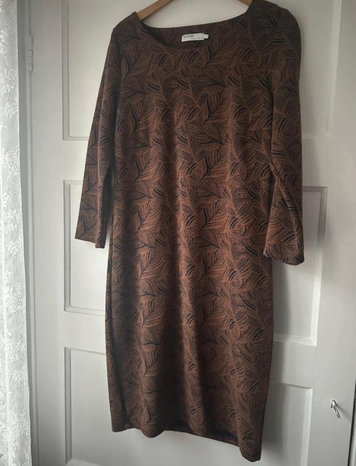 bruine geprinte dikkere nette jurk Sissy Boy maat M  38 40, Kleding | Dames, Jurken, Zo goed als nieuw, Maat 38/40 (M), Bruin