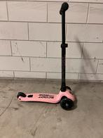Te Koop: Scoot & ride 3. Roze met verlichting in de wielen, Ophalen, Zo goed als nieuw, Gewone step