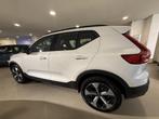 Volvo XC40 B4 Plus Dark | Trekhaak | Harman Kardon Audio, Auto's, Volvo, Gebruikt, Euro 6, 4 cilinders, Wit