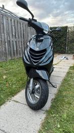 Piaggio Zip brom met led 2012, Fietsen en Brommers, Scooters | Piaggio, Ophalen, Zo goed als nieuw, Benzine, Zip