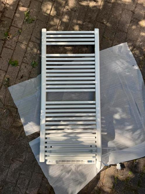 Vasco Iris elektrische radiator met blower - 1500W, Doe-het-zelf en Verbouw, Verwarming en Radiatoren, Zo goed als nieuw, Radiator