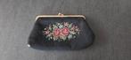 Antiek - Vintage beursje met petit point borduurwek, Sieraden, Tassen en Uiterlijk, Portemonnees, Ophalen of Verzenden, Gebruikt