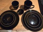 gratis groot donkergroen servies(8personen), Ophalen, Gebruikt, Bord(en), Overige stijlen