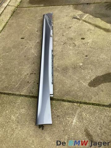 Sideskirt rechts Quartzblau BMW 1-serie E87 51717147402 beschikbaar voor biedingen