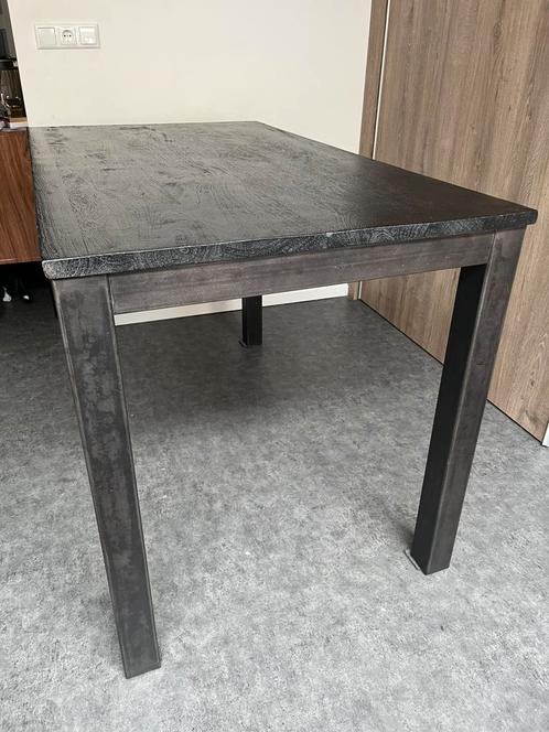 Zwarte houten bartafel met metalen onderstel, Huis en Inrichting, Tafels | Eettafels, Zo goed als nieuw, 50 tot 100 cm, 100 tot 150 cm