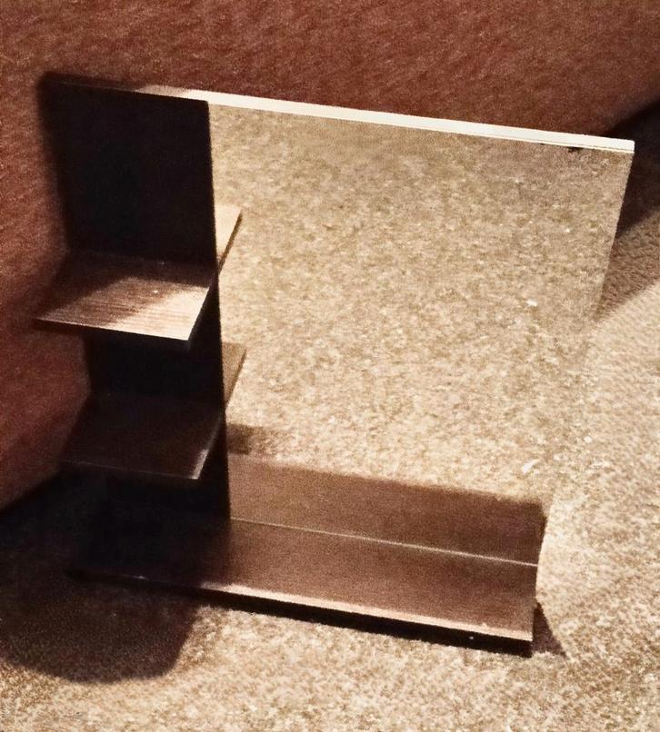 Vierkante spiegel met plankjes, Huis en Inrichting, Woonaccessoires | Spiegels, Gebruikt, 50 tot 75 cm, Minder dan 100 cm, Vierkant