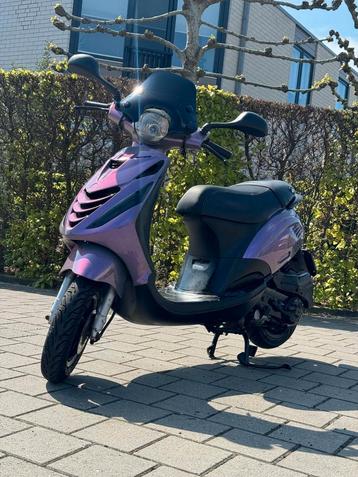 Piaggio Zip 45 4TAKT RS-1 PURPLE/NARDO FULL GARANT. beschikbaar voor biedingen