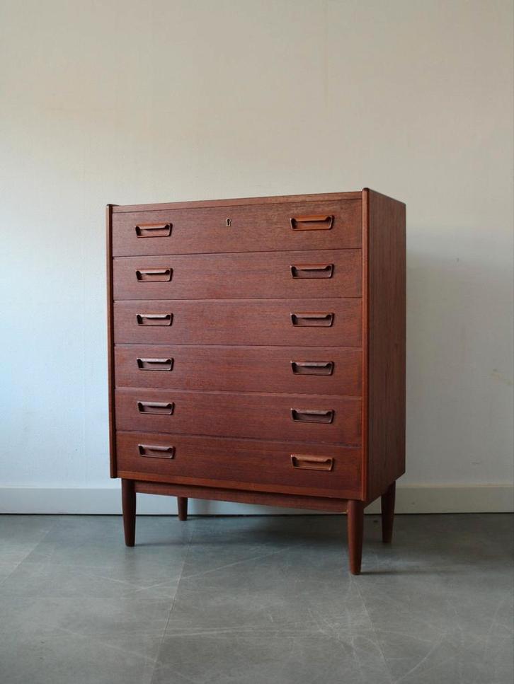 Vintage Deense ladekast in teak, Huis en Inrichting, Kasten | Ladekasten, Zo goed als nieuw, 100 tot 150 cm, 50 tot 100 cm, 25 tot 50 cm