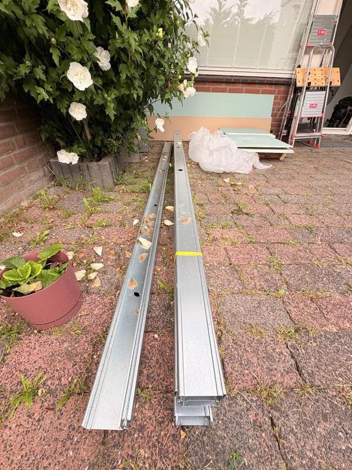 Metalstud, Doe-het-zelf en Verbouw, Metalen, Nieuw, IJzer, Ophalen