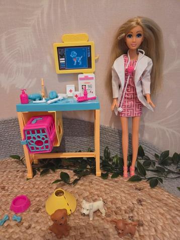 Barbie dierenkliniek dierenarts  beschikbaar voor biedingen
