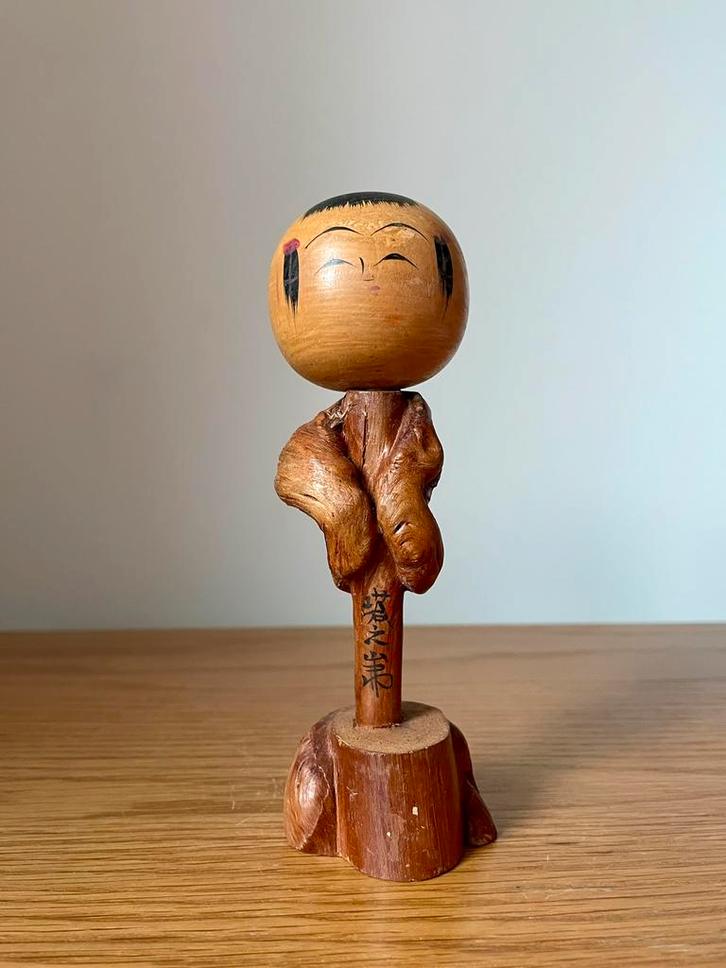 Vintage kokeshi drijfhout, Antiek en Kunst, Kunst | Niet-Westerse kunst, Ophalen of Verzenden