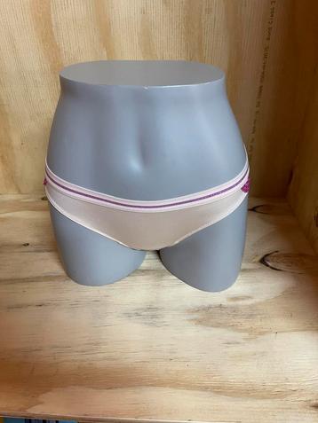 Mey slip maat s (38) model 79137 beschikbaar voor biedingen