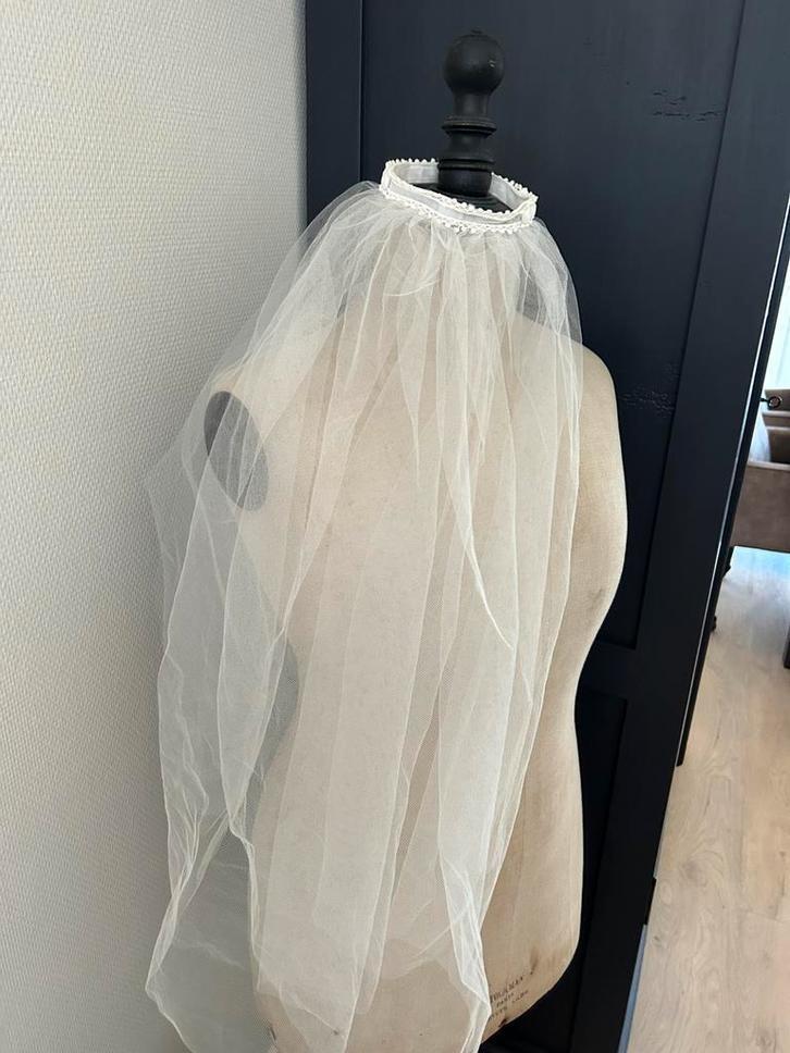 MOOIE KLEINE  OUDE SLUIER …, Antiek en Kunst, Antiek | Kleding en Accessoires, Kinderen, Ophalen of Verzenden