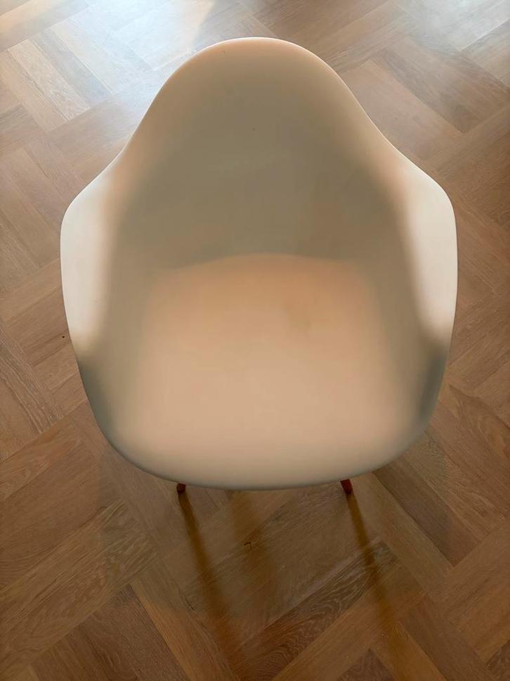 Witte Eames Style Stoel, Huis en Inrichting, Stoelen, Gebruikt, Eén, Hout, Wit, Ophalen