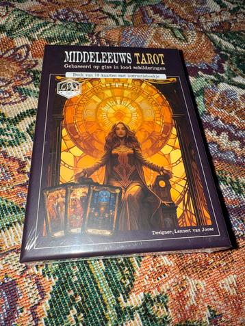 Mooie Middeleeuws tarot kaarten set nieuw in folieverpakking beschikbaar voor biedingen