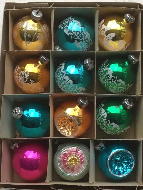 Vintage oude glazen gekleurde kerstballen 12 stuks GDR, Diversen, Kerst, Verzenden