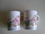 2 Engelse mokken bloemen, Ophalen of Verzenden, Zo goed als nieuw, Overige stijlen, Kop(pen) en/of Schotel(s)