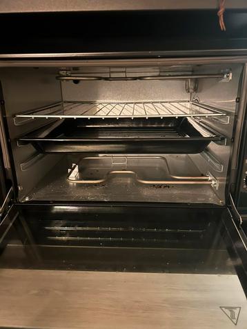 Primo oventje - Weg wegens samenwonen! beschikbaar voor biedingen