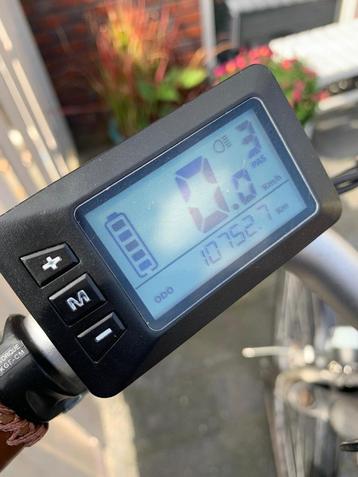 Dames fiets in zgst voorwiel elektrische aandrijf beschikbaar voor biedingen