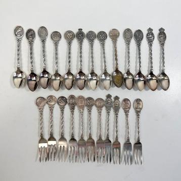 24 vintage lepeltjes en vorkjes | Nederlandse Scheepvaart beschikbaar voor biedingen