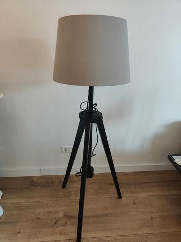 Ikea taupe zwart vloerlamp  beschikbaar voor biedingen
