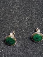 oorbellen groene steen klip [772], Sieraden, Tassen en Uiterlijk, Overige Accessoires, Ophalen of Verzenden