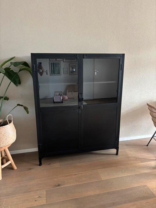 Industriële buffetkast, Huis en Inrichting, Kasten | Vitrinekasten, Zo goed als nieuw, 200 cm of meer, 25 tot 50 cm, Glas, Ophalen