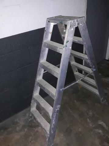 Aluminium ladder 6 treden 150 cm beschikbaar voor biedingen
