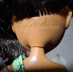 Winx popje Layla 2004 rainbow, Verzamelen, Poppen, Ophalen of Verzenden, Zo goed als nieuw, Pop