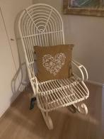 Witte Rieten Schommelstoel, Ophalen, Gebruikt, Wit, Eén