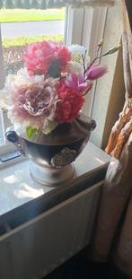 Mooie pot met zijde bloemen., Ophalen of Verzenden, Zo goed als nieuw