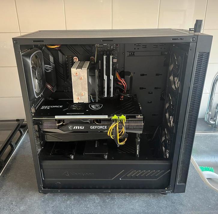 Gaming PC - RTX 3070, Ryzen 7 5800X, 16GB RAM, SSD, Computers en Software, Desktop Pc's, Zo goed als nieuw, 3 tot 4 Ghz, SSD, 16 GB