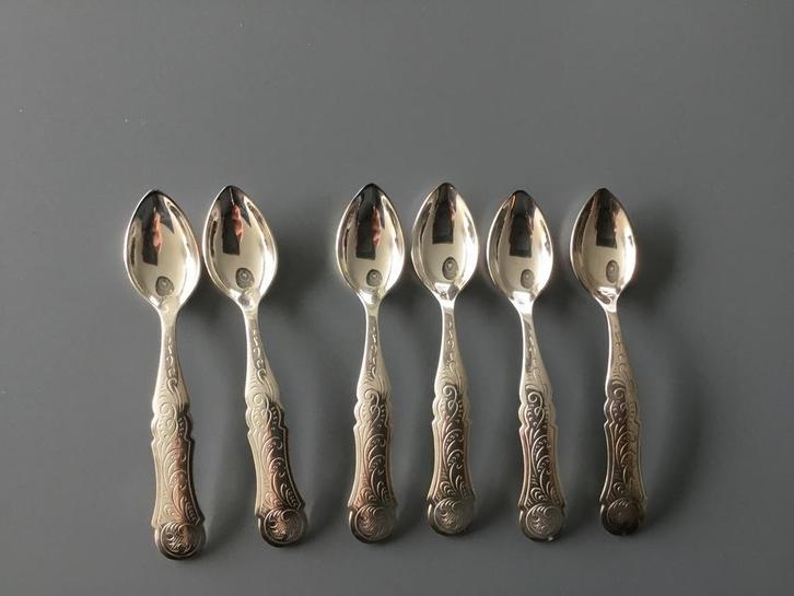 Zes verzilverde theelepels met sierlijk design, Antiek en Kunst, Antiek | Bestek, Ophalen of Verzenden