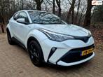 Toyota C-HR 1.8 Hybrid Dynamic . Camera. 18 inch . Apple car, Stof, 4 cilinders, Wit, 98 pk