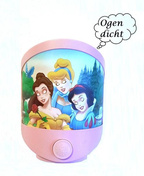 MAGISCHE LAMP DISNEY PRINSESSEN NACHTLAMP 17 x13 x 7,0 cm, Kinderen en Baby's, Kinderkamer | Inrichting en Decoratie, Zo goed als nieuw