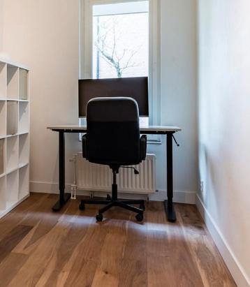 Ikea Trotten Zit Sta Bureau beschikbaar voor biedingen