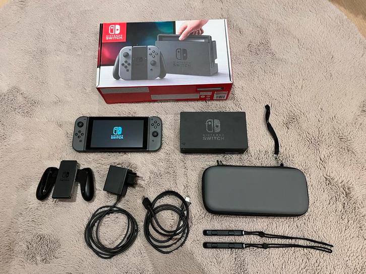 Nintendo Switch V1, Spelcomputers en Games, Spelcomputers | Nintendo Switch, Gebruikt, Switch Original, Met 1 controller, Ophalen of Verzenden