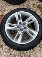 Volvo V60 Winterbanden met Velgen - ZGAN, Auto-onderdelen, Banden en Velgen, Ophalen, Gebruikt, Banden en Velgen, Winterbanden