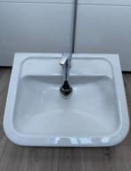 Villeroy & Boch wastafel met uittrekbare kraan, Huis en Inrichting, Badkamer | Badkamermeubels, Ophalen, 50 tot 100 cm, Zo goed als nieuw