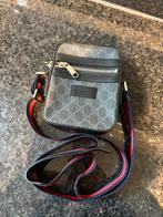 Gucci Heren Tas, Overige merken, Ophalen of Verzenden, Zo goed als nieuw, Grijs