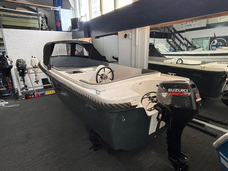 Zo goed als nieuwe gentle 500 met 9.9 pk suzuki, Watersport en Boten, Sloepen, Zo goed als nieuw, Tot 10 pk, 3 tot 6 meter, Buitenboordmotor