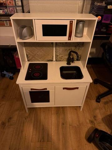 Speelkeuken voor de kleine chef! beschikbaar voor biedingen