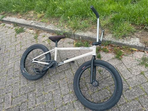 Custom bmx!, Fietsen en Brommers, Fietsen | Crossfietsen en BMX, Gebruikt, 16 tot 20 inch, Chroom, Stuur 360° draaibaar, Ophalen