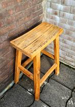 Houten kruk zadelkruk landelijk rustiek robuust mooi uniek, Huis en Inrichting, Krukjes, Ophalen, Gebruikt, Hout